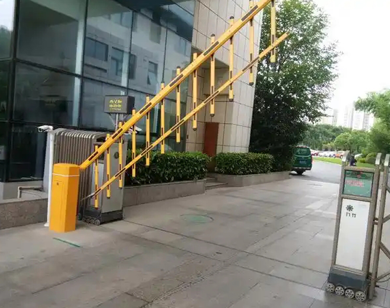 栅栏道闸